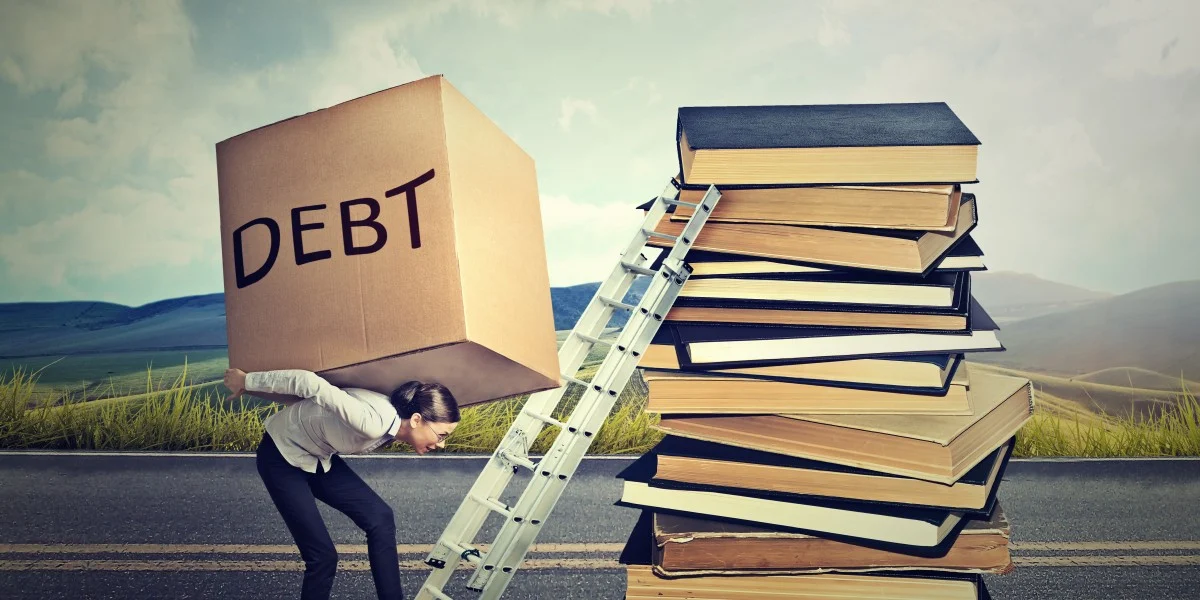 Woman carrying student loan debt